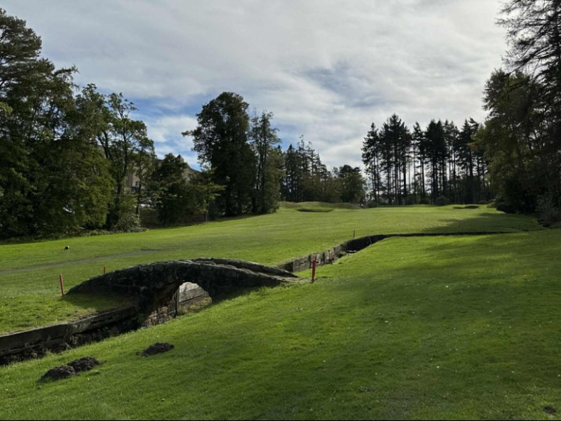 The signature 18th hole on the Hunting course. How many of us managed to not go in that ditch?